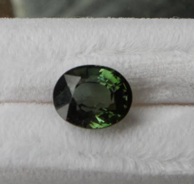 3.58CT. FOREST GREEN TOURMALINE VVS OVAL CUT A+