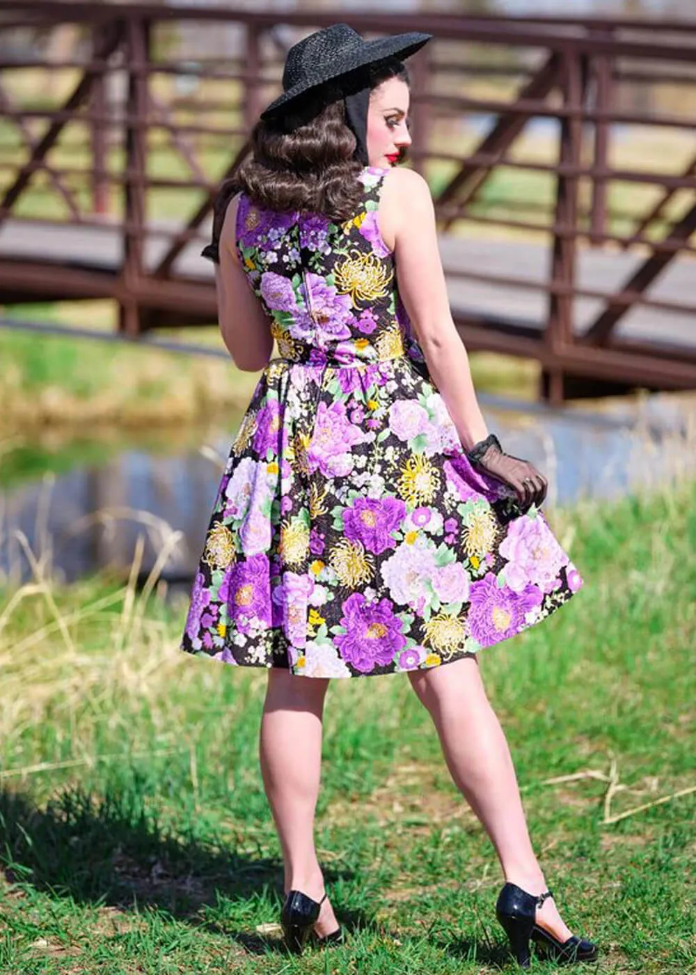 Retrolicious Vintage Floral 50's Swing Dress Purple