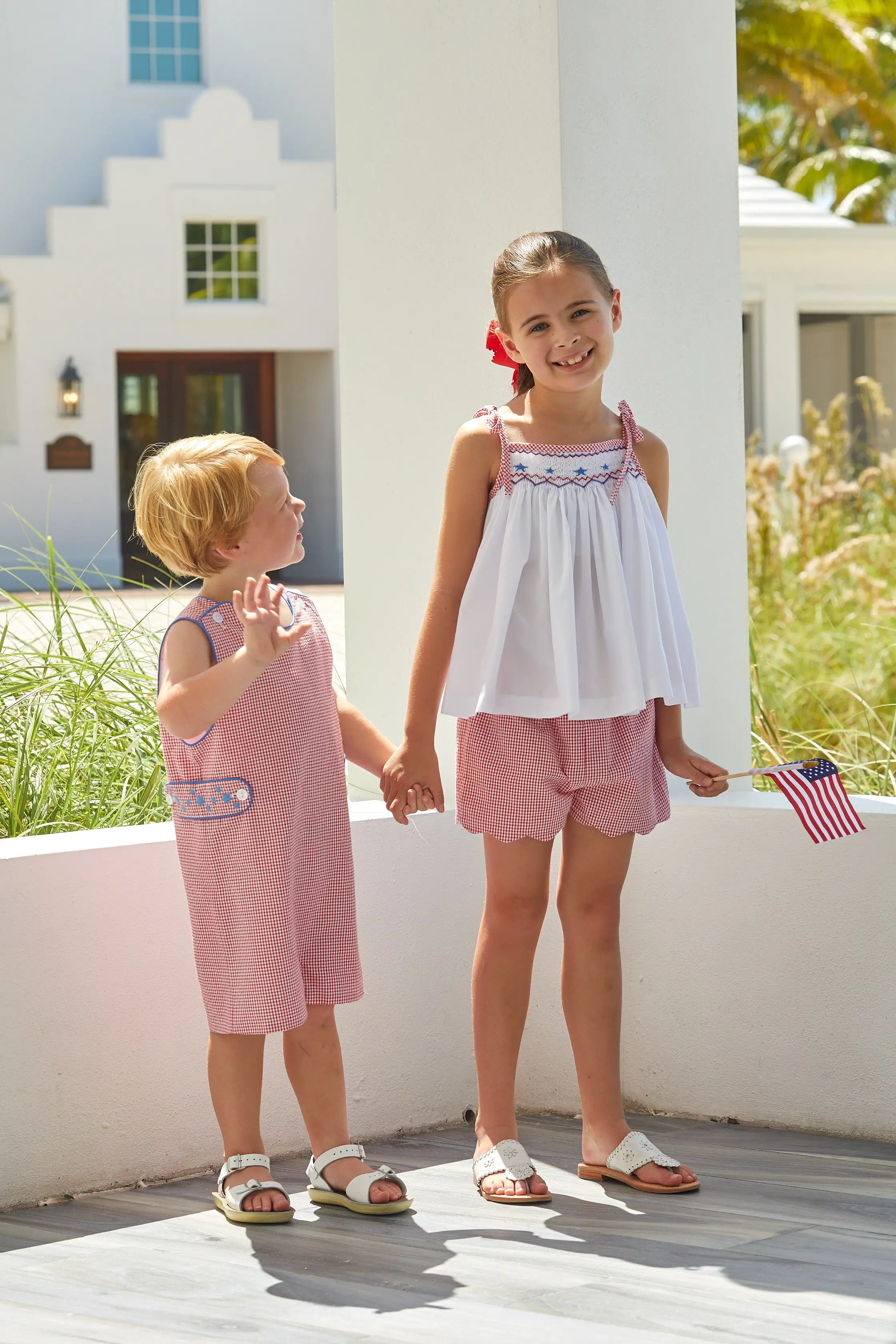 Scallop Short - Red Seersucker Gingham